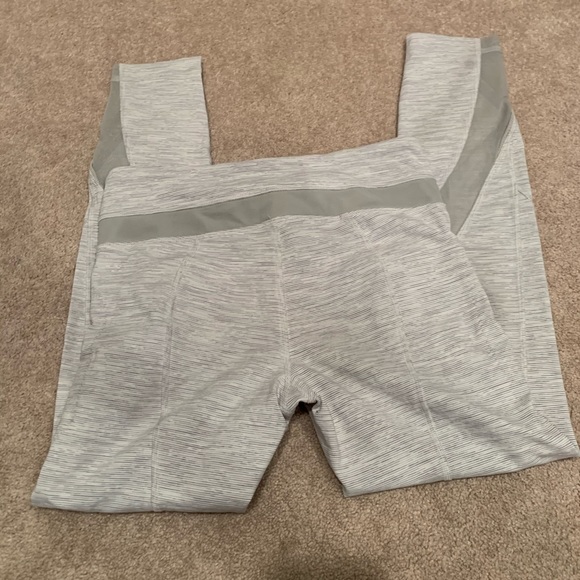 SOLD Lululemon leggings - Picture 5 of 8